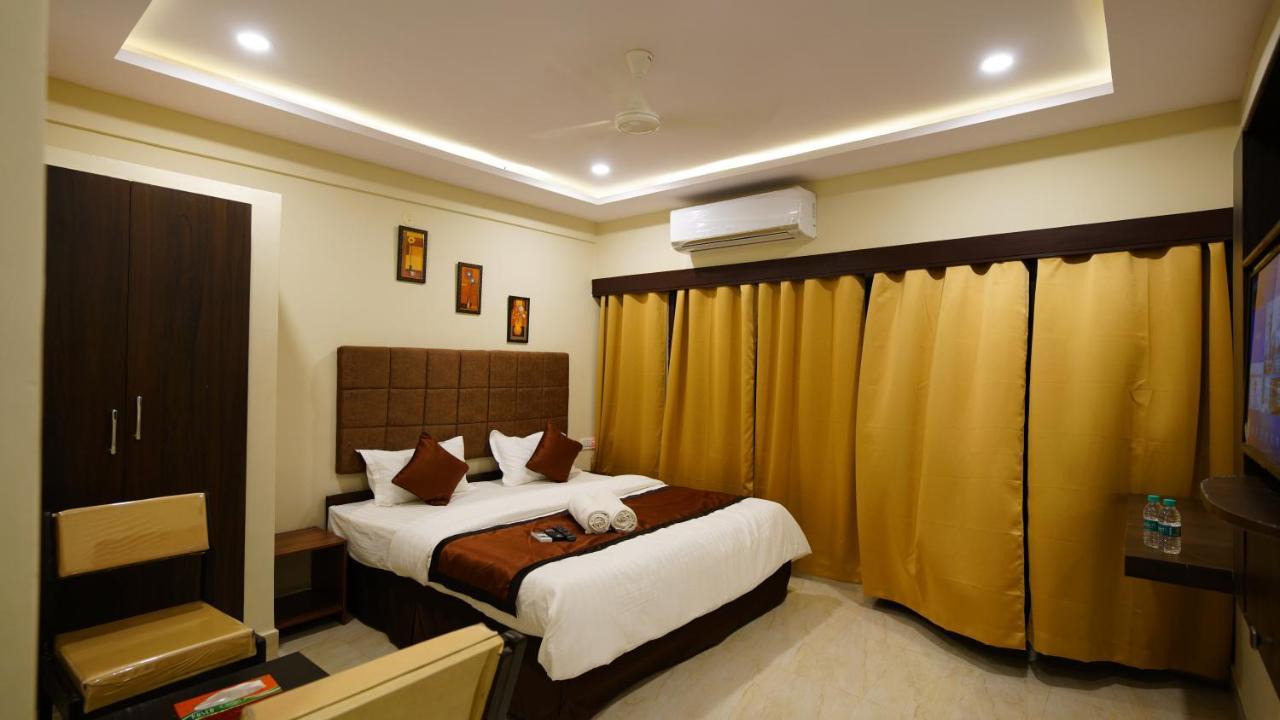 New Hotel Suhail Hyderabad Bagian luar foto