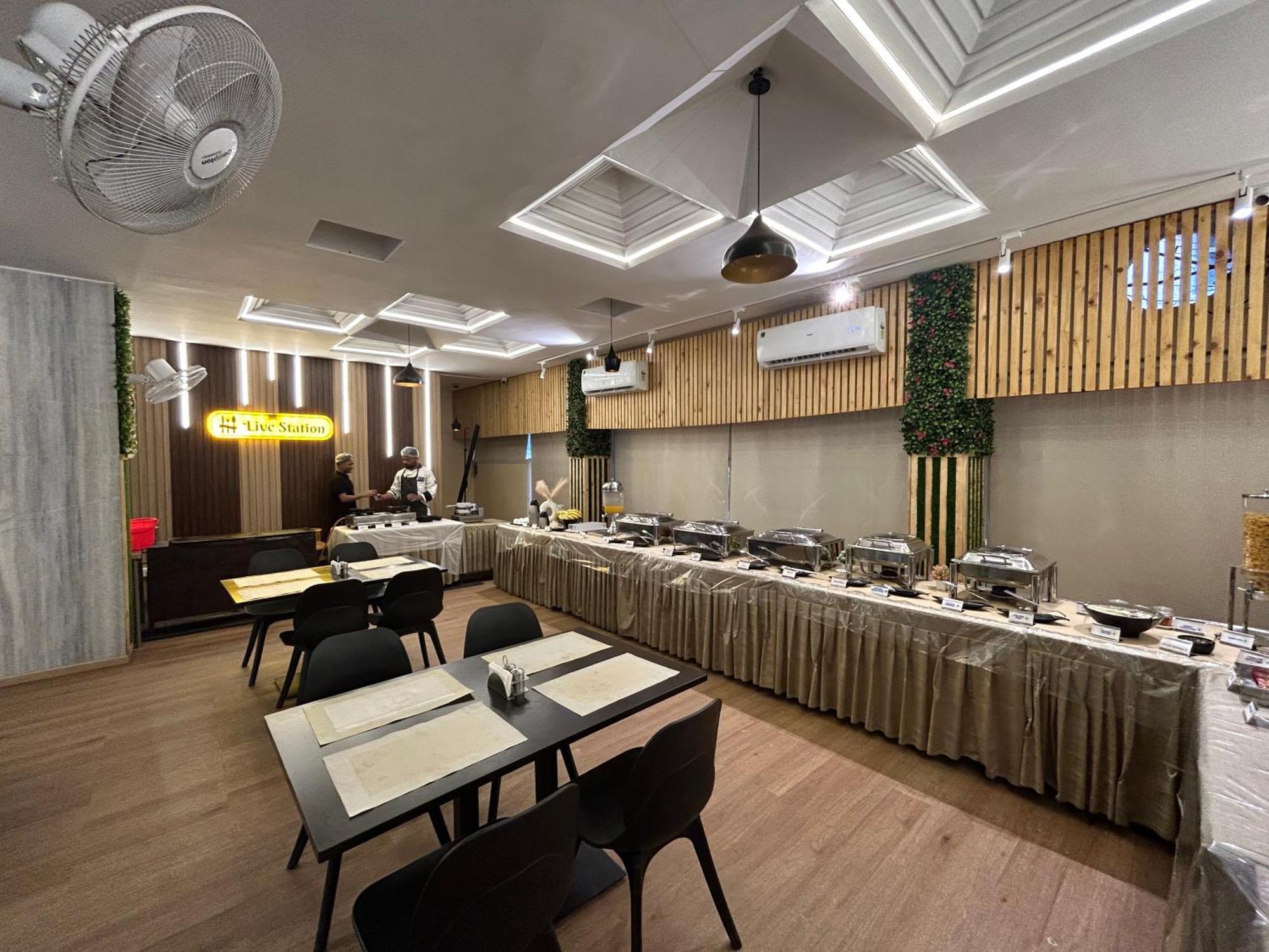 New Hotel Suhail Hyderabad Bagian luar foto