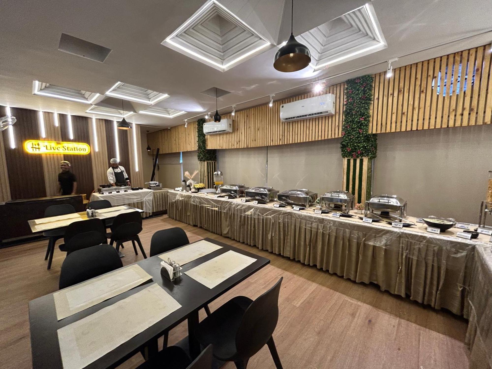 New Hotel Suhail Hyderabad Bagian luar foto