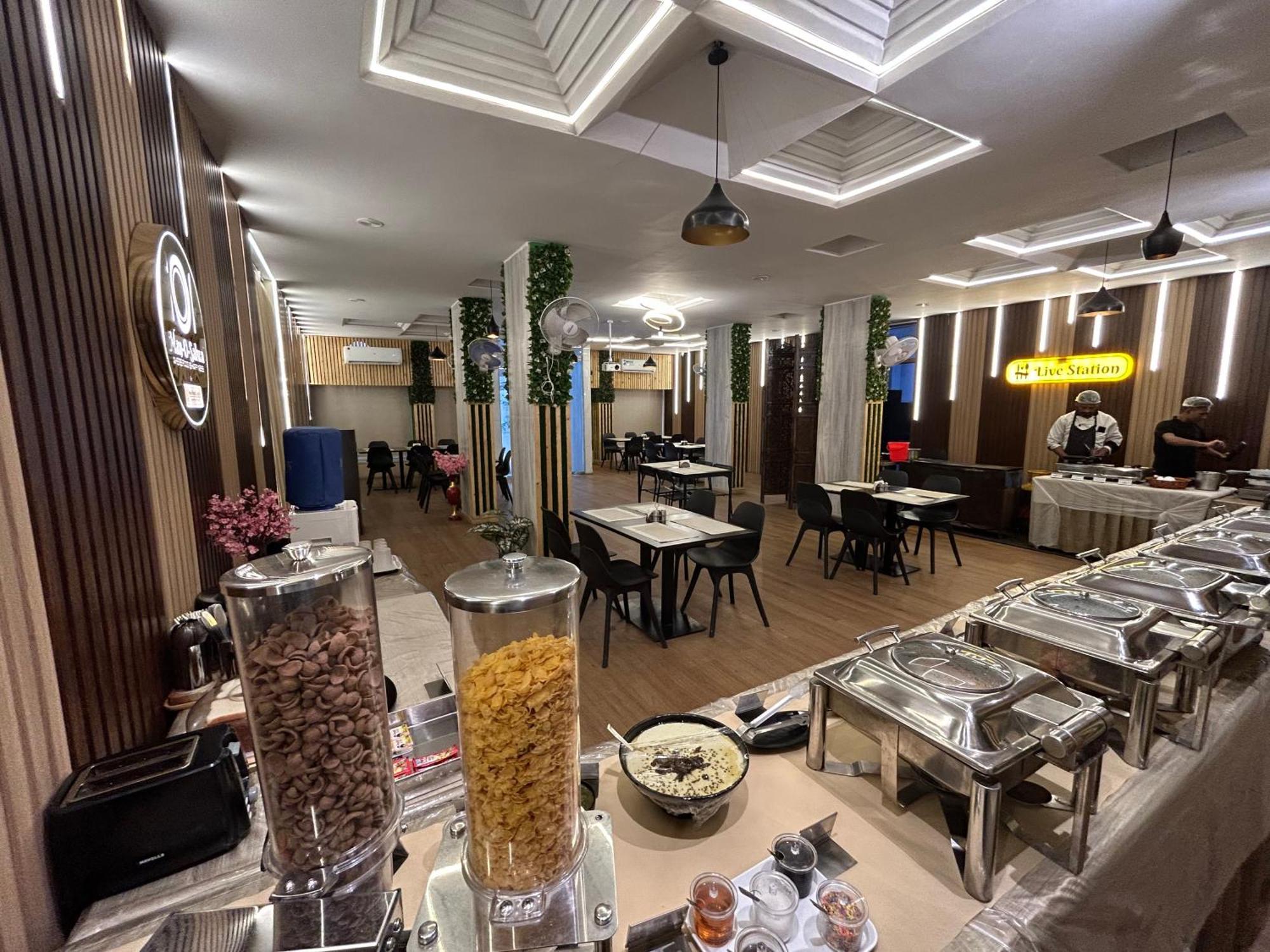 New Hotel Suhail Hyderabad Bagian luar foto